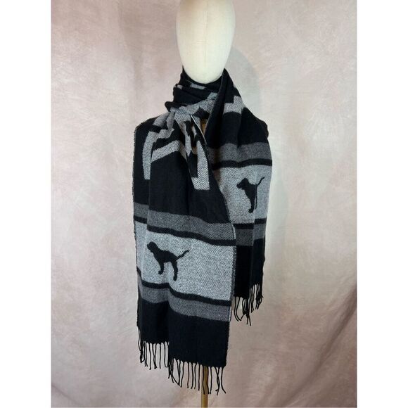 PINK Victoria's Secret Gray Reversible Knit Long Scarf Large PINK Lettering Logo - Picture 1 of 4